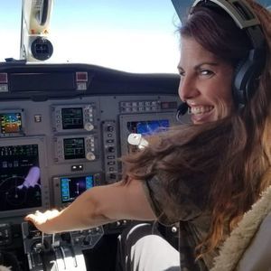 Meet your Posher, Caitlin